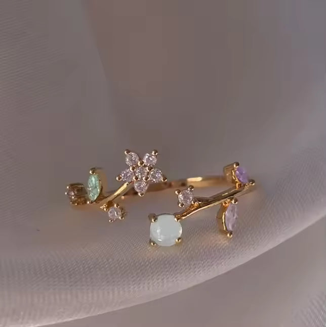 Premium Zircon Bloom Kiss Ring Secondary image